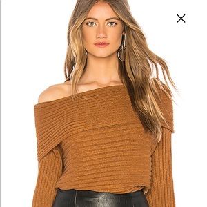 Line & Dot off the shoulder sweater